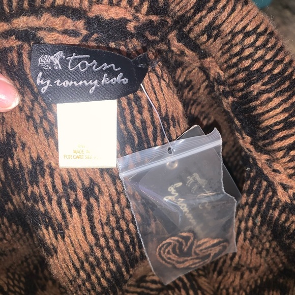 Ronny Kobo Zig Zag Cardigan - Picture 7 of 7